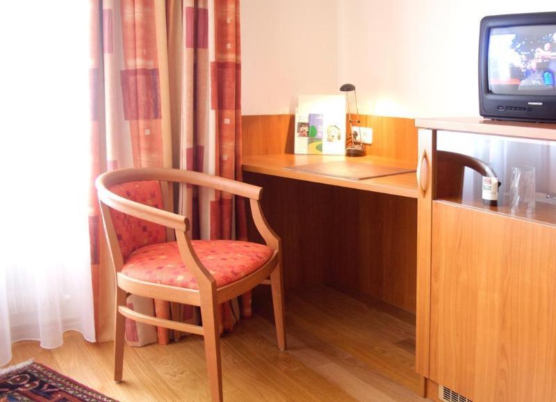 Hotel Brunner Амберг Экстерьер фото