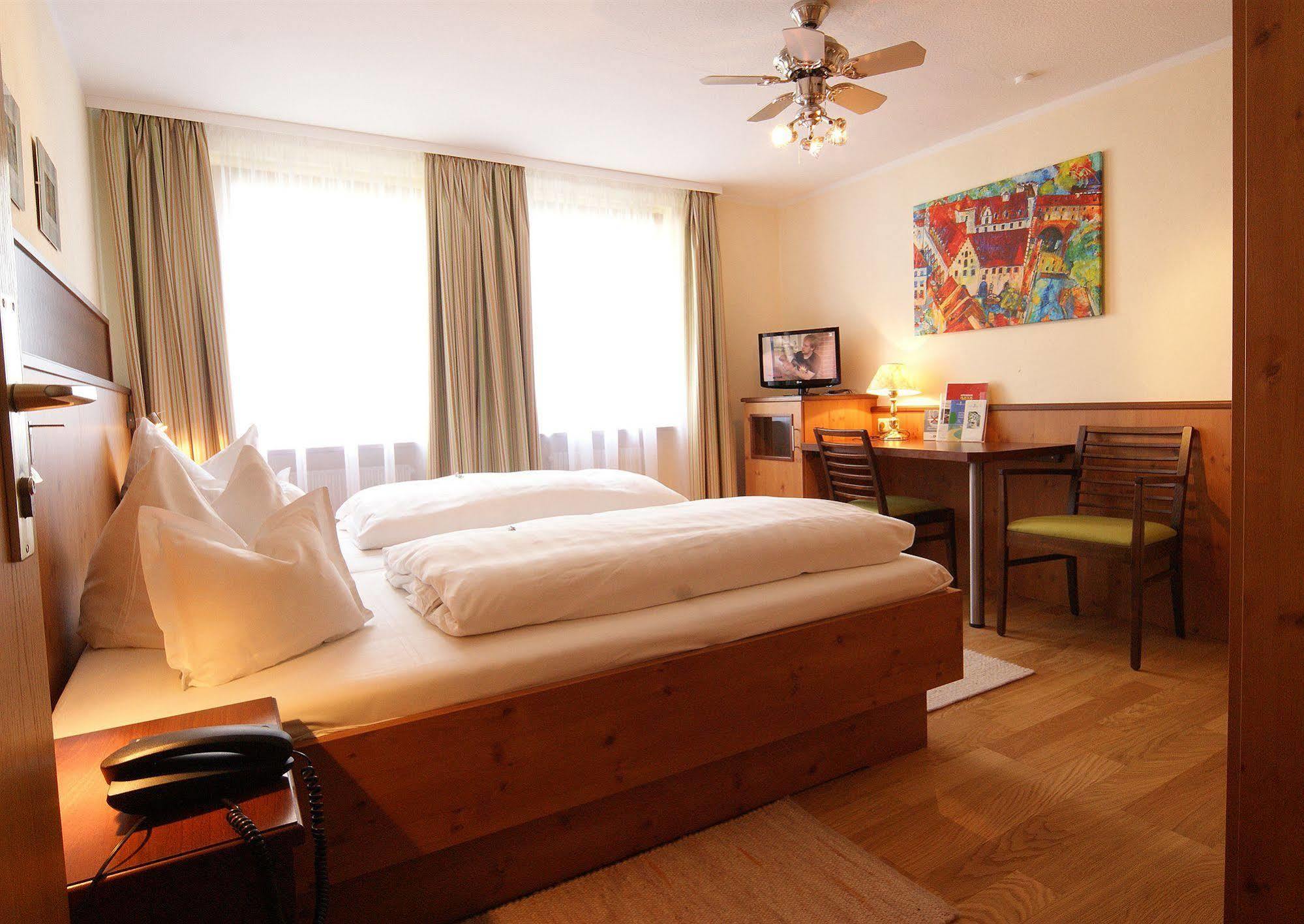 Hotel Brunner Амберг Экстерьер фото