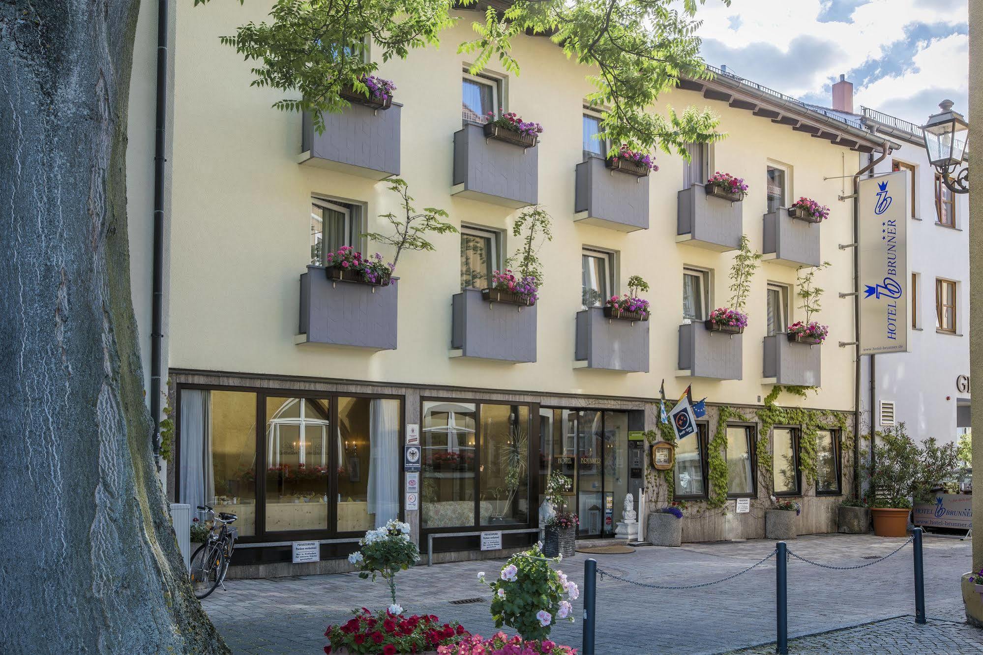Hotel Brunner Амберг Экстерьер фото